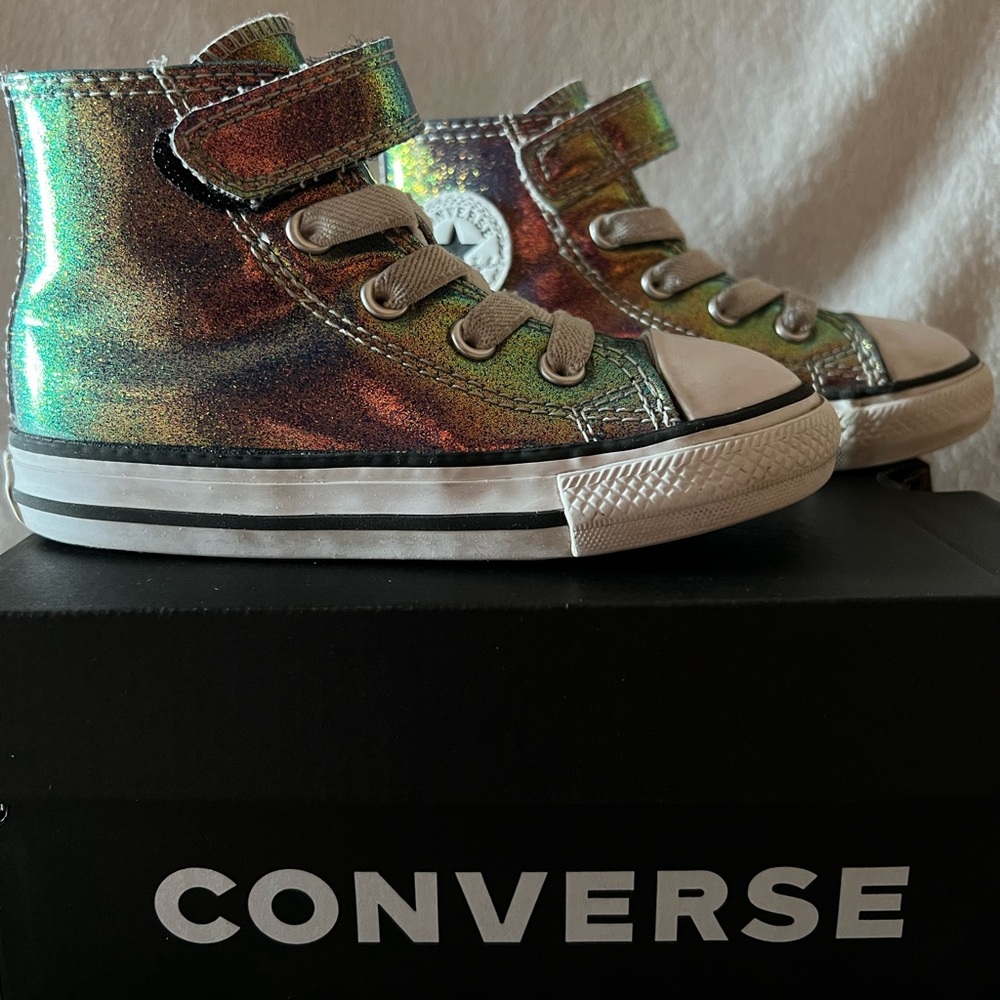 Toddler irridescent  converse